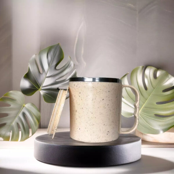 Eco mug made of wheat fibre and steel.
