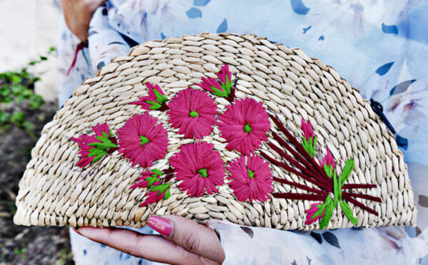 DSF8169-1 Kauna Grass Maroon/ Raani Embroidered Clutch