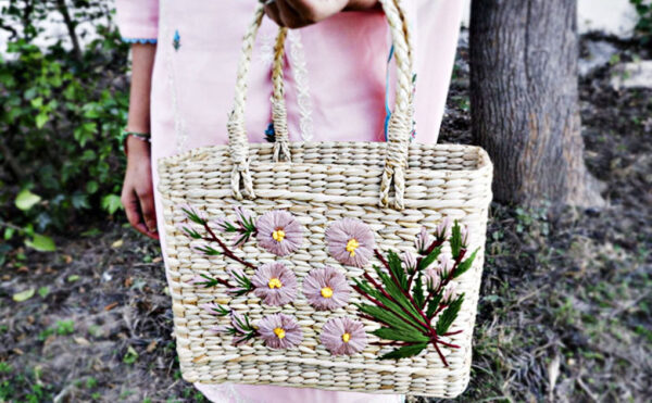 Kauna Grass Dusty Color Embroidered Square Bag