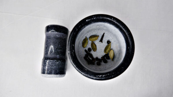 Marble Hamam Dasta/Mortar and Pestle (black)