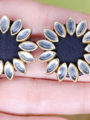 Black Kundan Stud