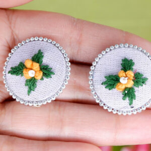 Saffron Stud