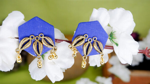 Earrings19-a Blue Shell Stud