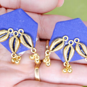 Blue Shell Stud