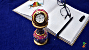 Marble Painted Standing Table Watch
