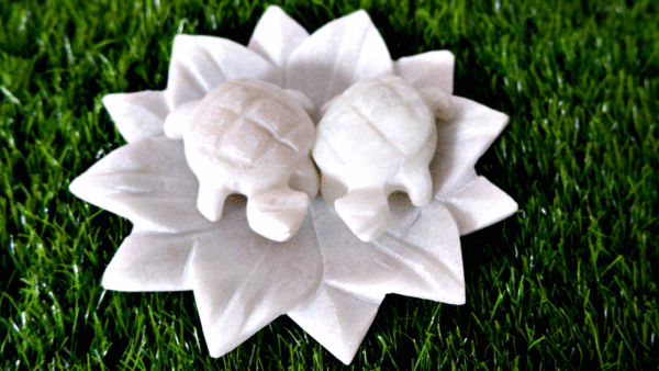 Marble Kamal Plate With Two Tortoise Combo