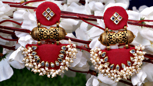 Maroon/Red Tabiz with kundan Loreal Earrings